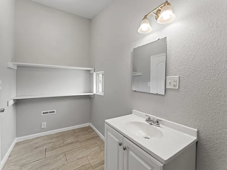 3620 College Ave — Photo 28