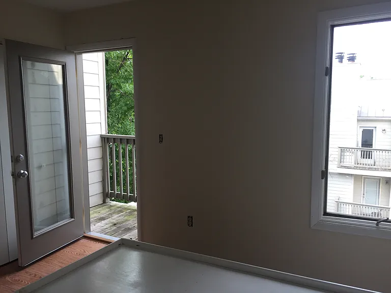 1305 Wertland St #B7 — Photo 2