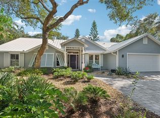 101 Chiefs Trl, Indian River Shores, FL 32963