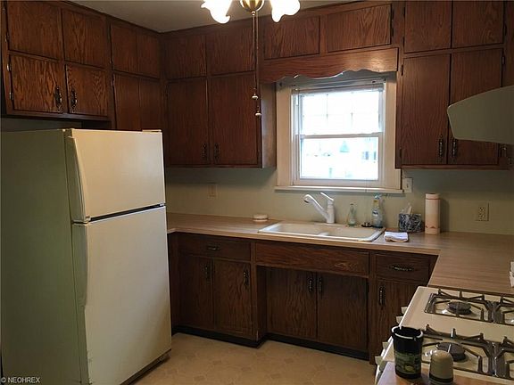 5th image of 1121 Willow St