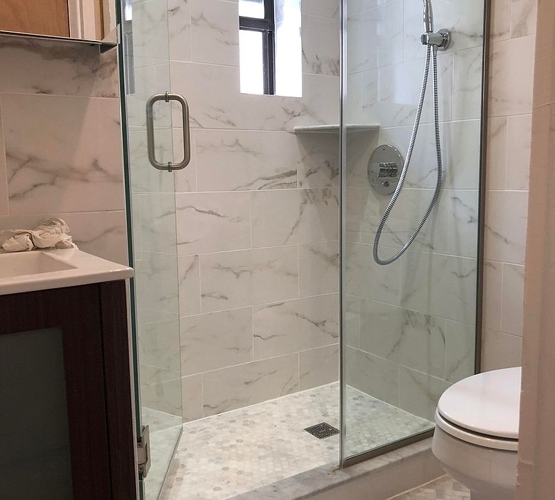 2nd image of 630 E 11th St #5E