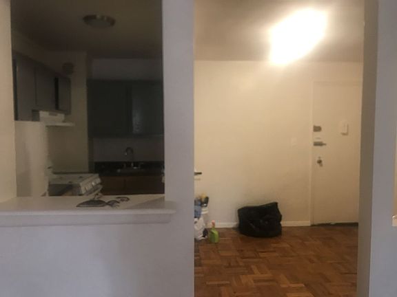 3rd image of 715 E 32nd St APT 1E