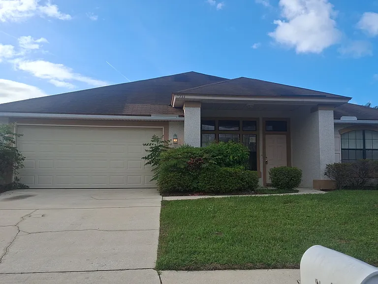 2755 Crumplehorn Ln — Photo 1