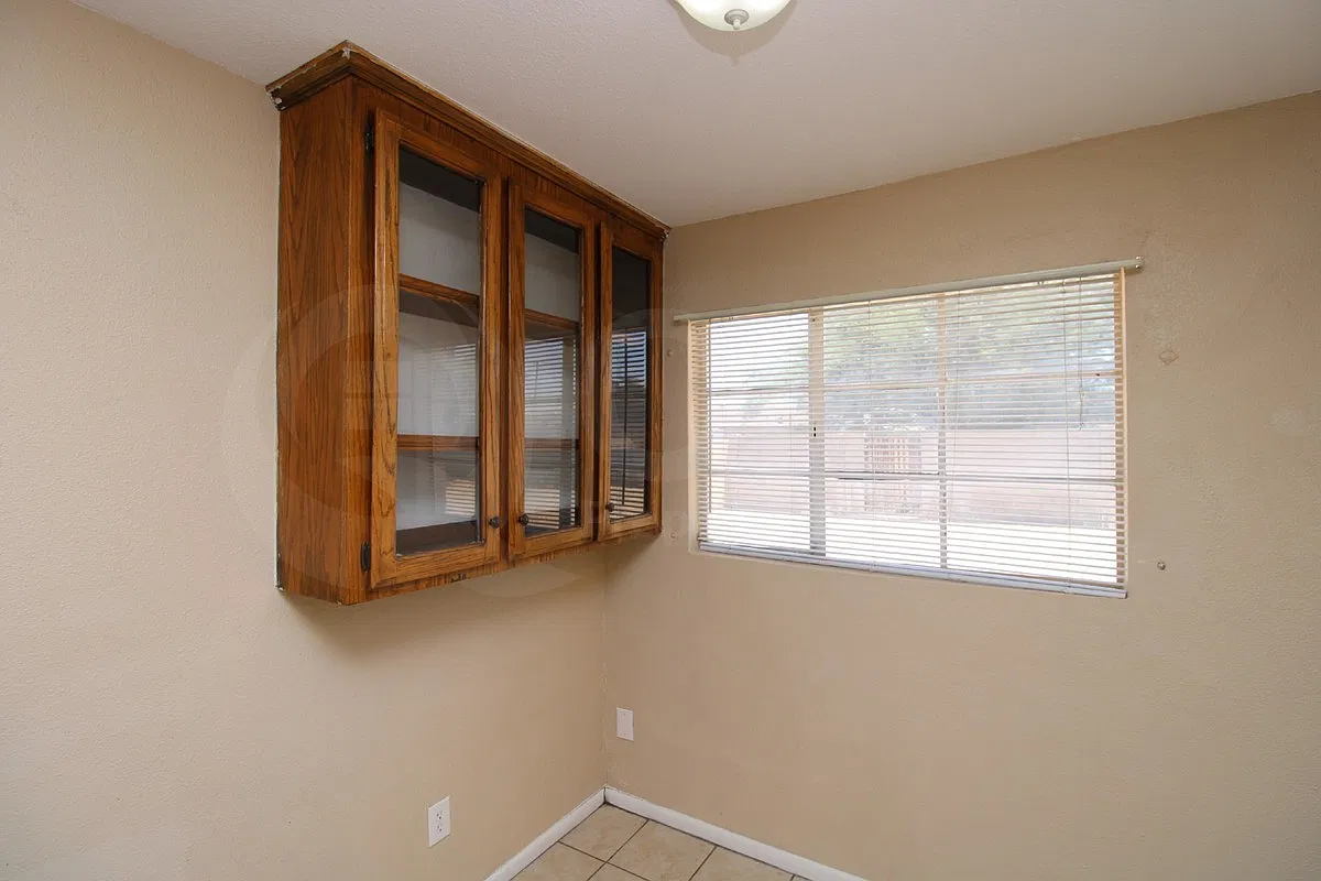 4 bed, 2.0 bath, 1410 sqft, $1,695 — Photo 3