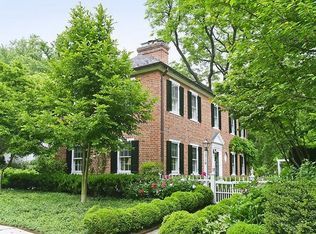 1719 Hoban Rd NW, Washington, DC 20007