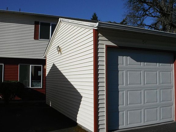 2nd image of 4000 NE 109th Ave Unit 54