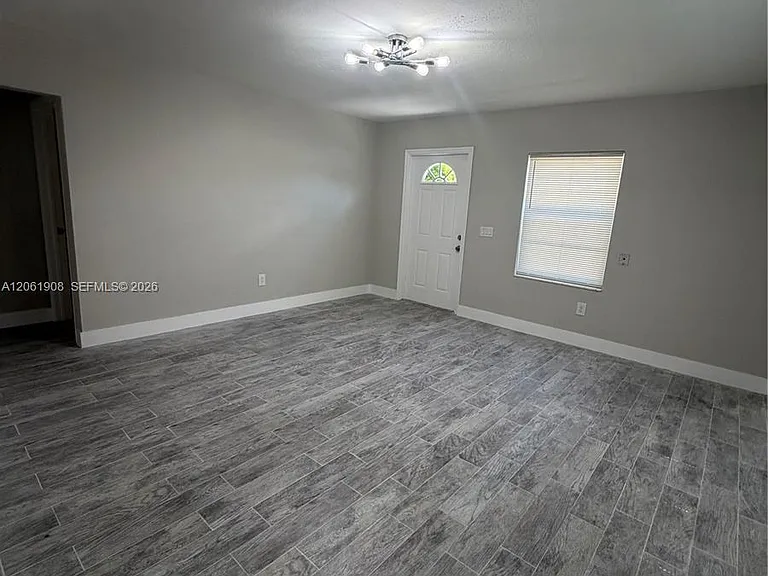 1140 NE 1st Ave #1140 — Photo 5