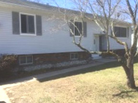 2nd image of 22 Jackson Ave