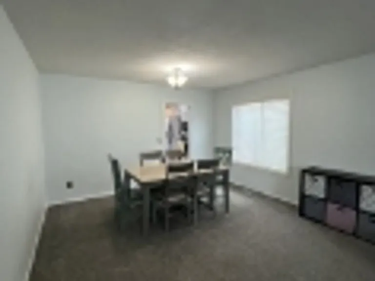 1311 Keystone Loop NE — Photo 8