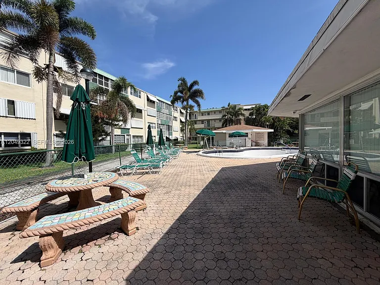 1333 E Hallandale Beach Blvd #119 — Photo 10
