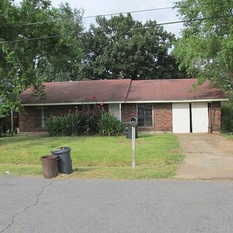 1st image of 717 Harry Dr