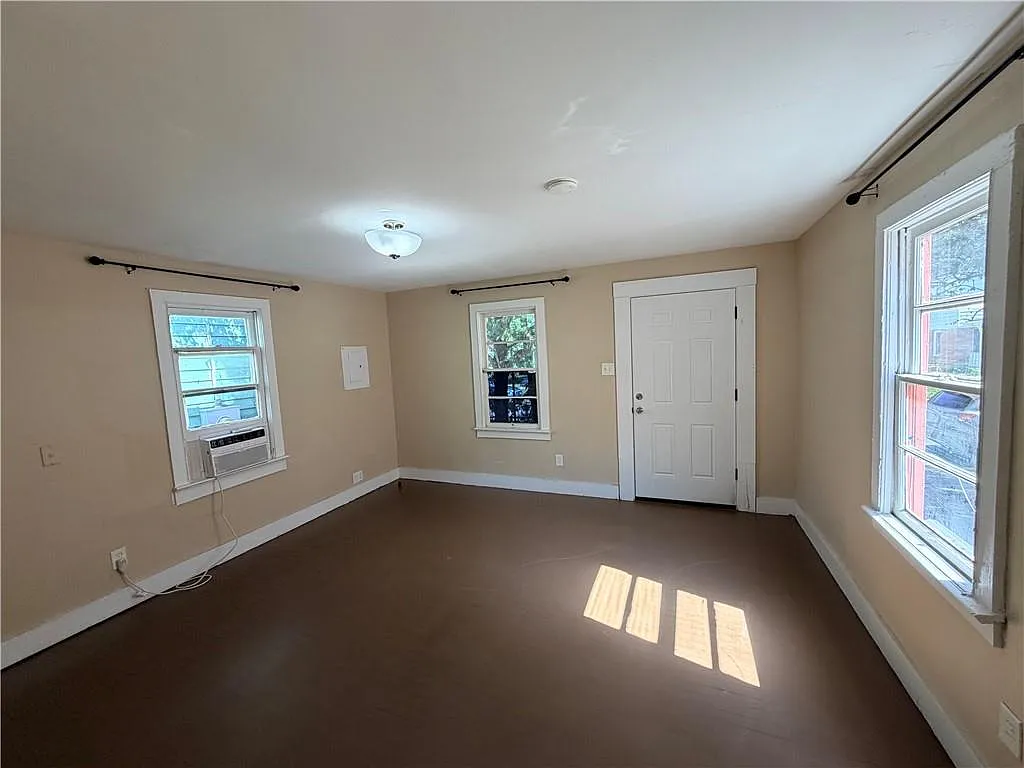 1 bed, 1.0 bath, 750 sqft, $950 — Photo 3