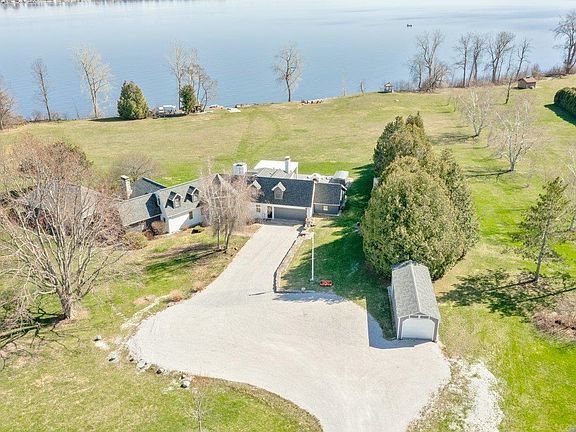 5th image of 431 McGregor Point