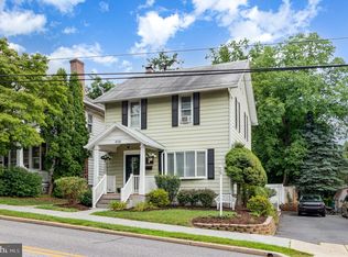 608 Pine St, Steelton, PA 17113
