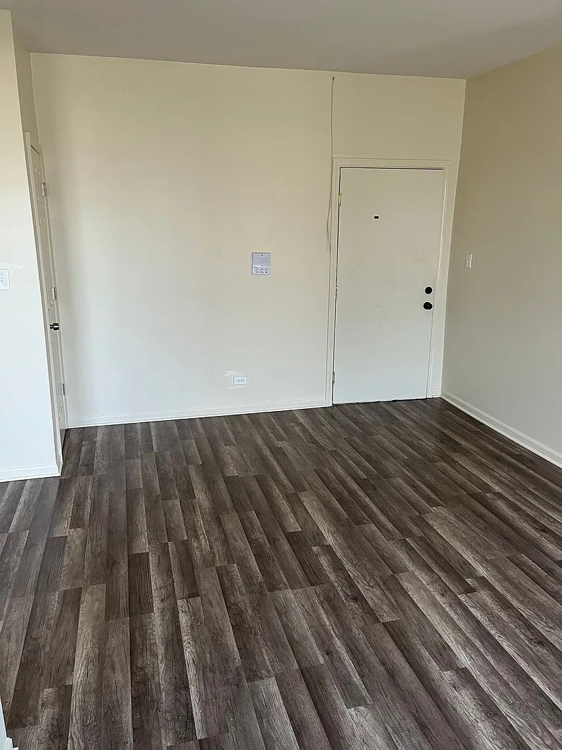 8000 Ashland Holdings LLC — Photo 2