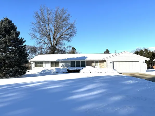 2231 E West Hart Rd, Beloit, WI 53511