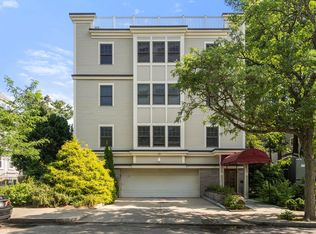 121 Centre St #PENTHOUSE 3, Brookline, MA 02446