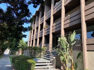 Hollywood Riviera, Los Angeles, CA 90027