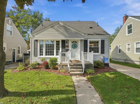 643 Hudson Ave, Clawson, MI 48017