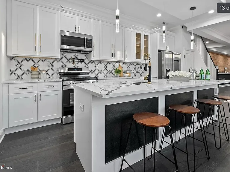 500 N Lakewood Ave — Photo 11