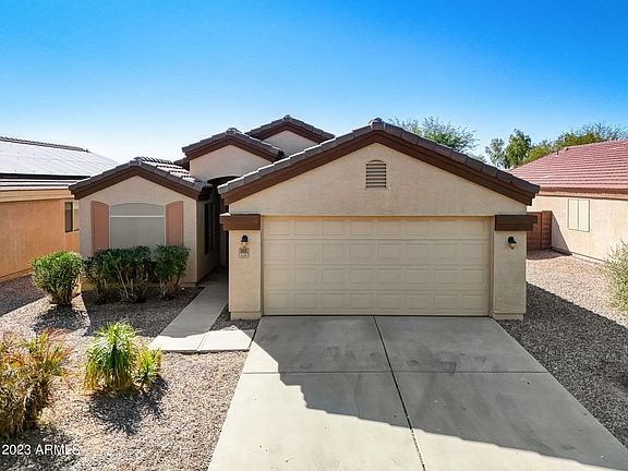 3rd image of 585 W ENCHANTED DESERT Drive