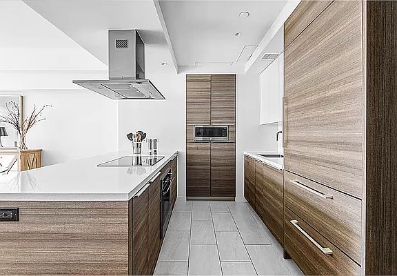 3rd image of 151 W 20th St #9E