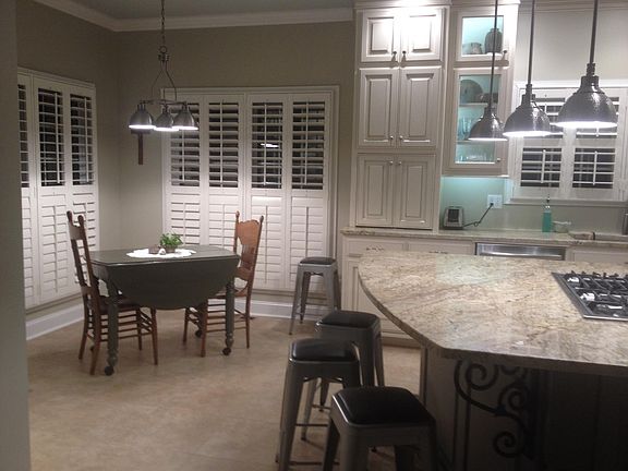 4th image of 306 Bryan Dr