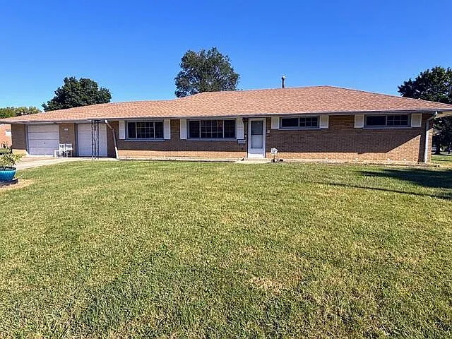 3318 Miriam Dr S photo 1