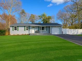 59 Westfield Rd, Coram, NY 11727
