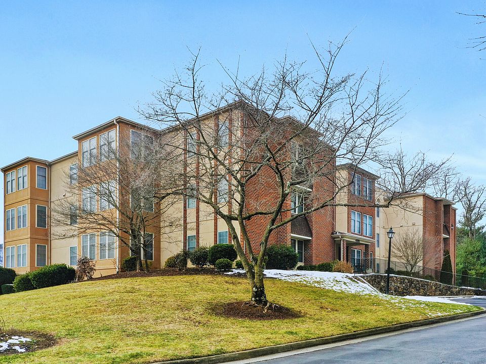 1st image of 4631 Heather Dr SW Unit 208