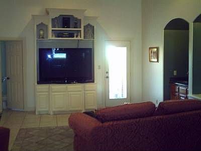 3rd image of 2081 Paseo Reforma