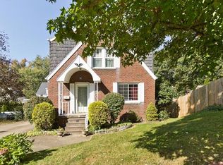 411 E Washington Blvd, Grove City, PA