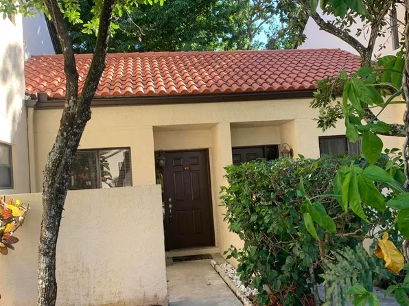 12 Via De Casas Sur #102, Boynton Beach, FL 33426