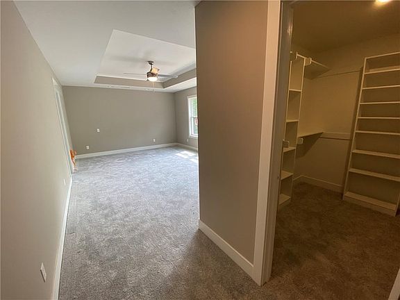 4th image of 7430 N Lamar Dr