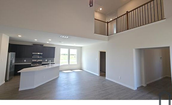 5th image of 2337 Crockett Way