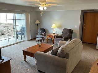 4505 1st Ave SW UNIT 2, Cedar Rapids, IA 52404