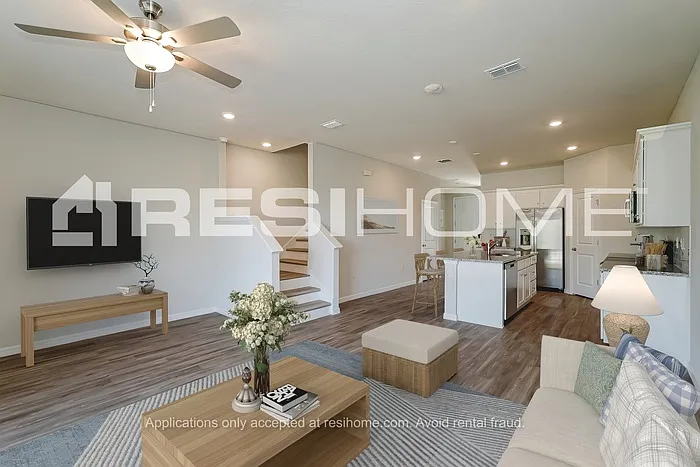 28499 Wave Crest Pl — Photo 5