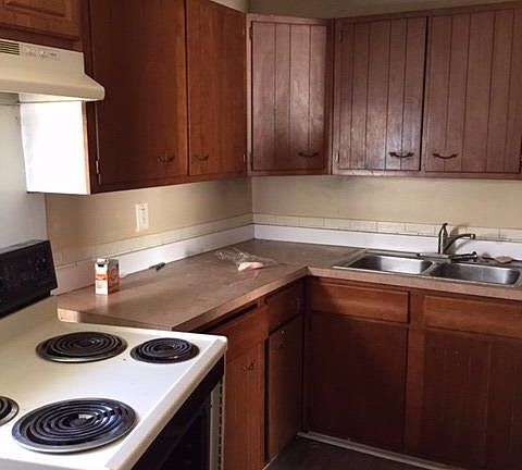 5th image of 724 Florence Ave