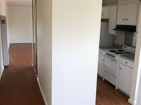 3rd image of 1591 Laurel St APT 1