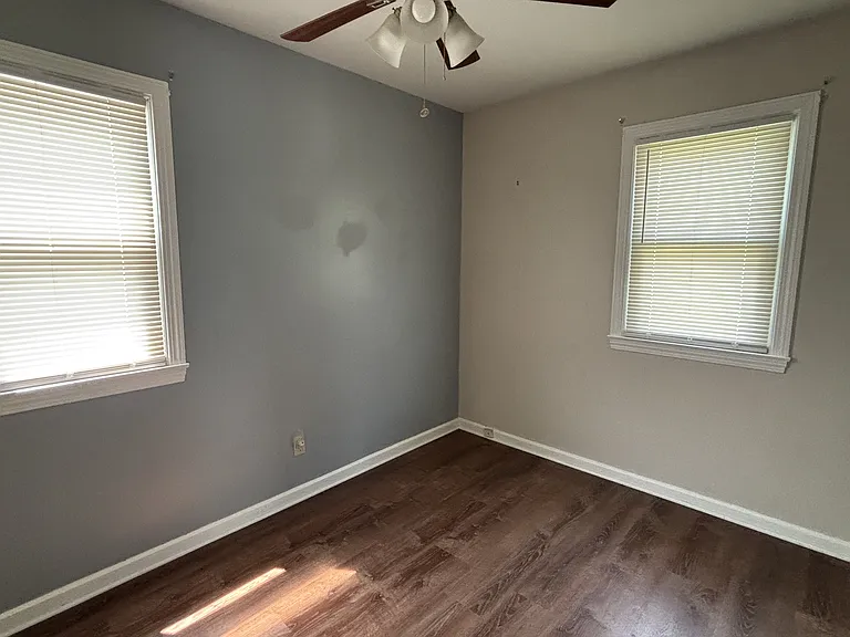1548 Thalia Ave — Photo 4