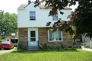 1st image of 8610 Rosewood Ave