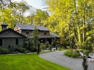 45 Fox Glen Rd, Moreland Hills, OH 44022
