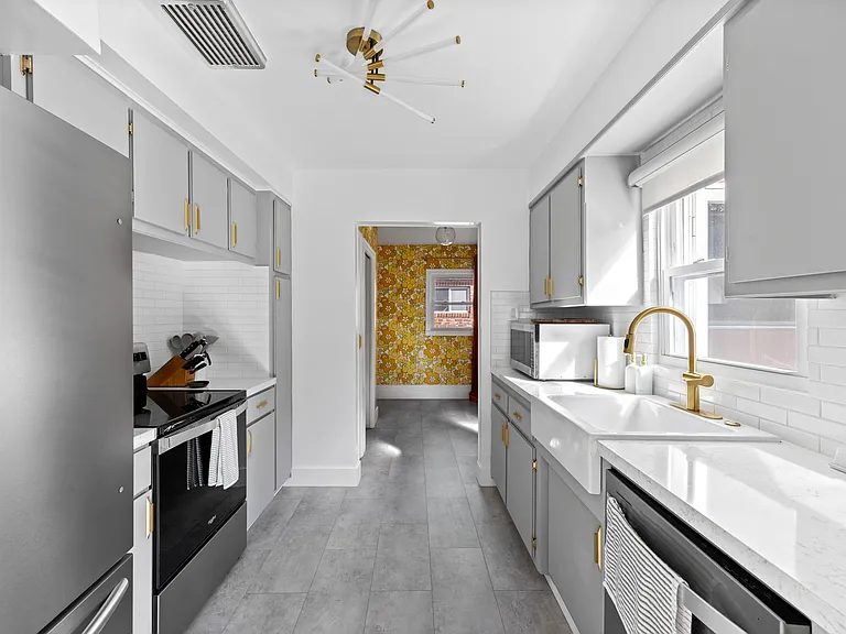 1400 Gordon Ave — Photo 8