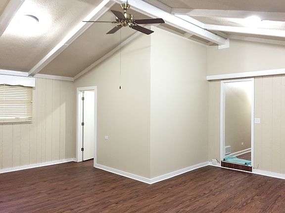 4th image of 5508 Crestwood Dr