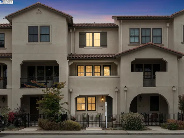 2118 Clement Ave, Alameda, CA 94501