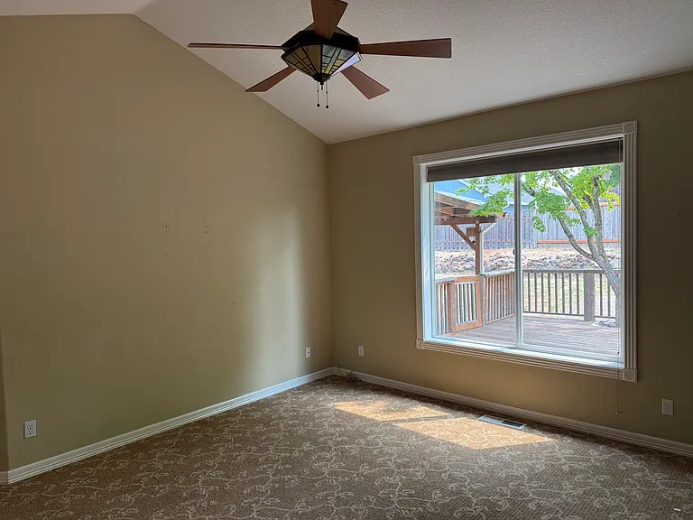3228 N Main St — Photo 12