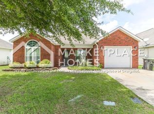 415 Covington Cv, Byron, GA 31008