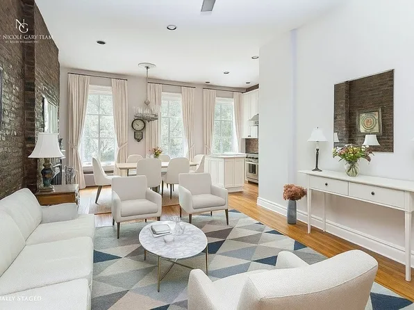 68 W 11th St APT 3, New York, NY 10011