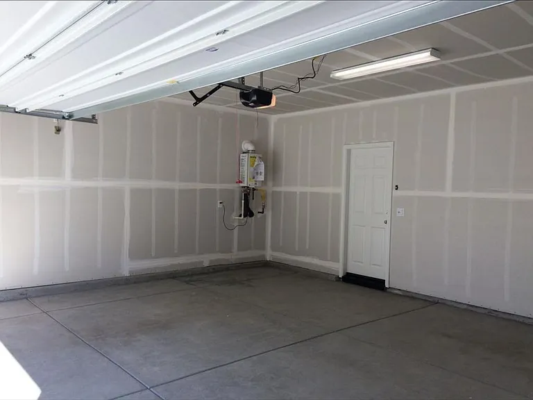 3935 Samuelson Way — Photo 13