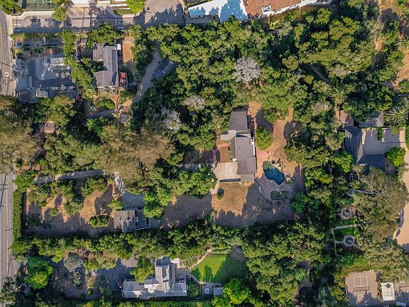 5th image of 1445 School House Rd